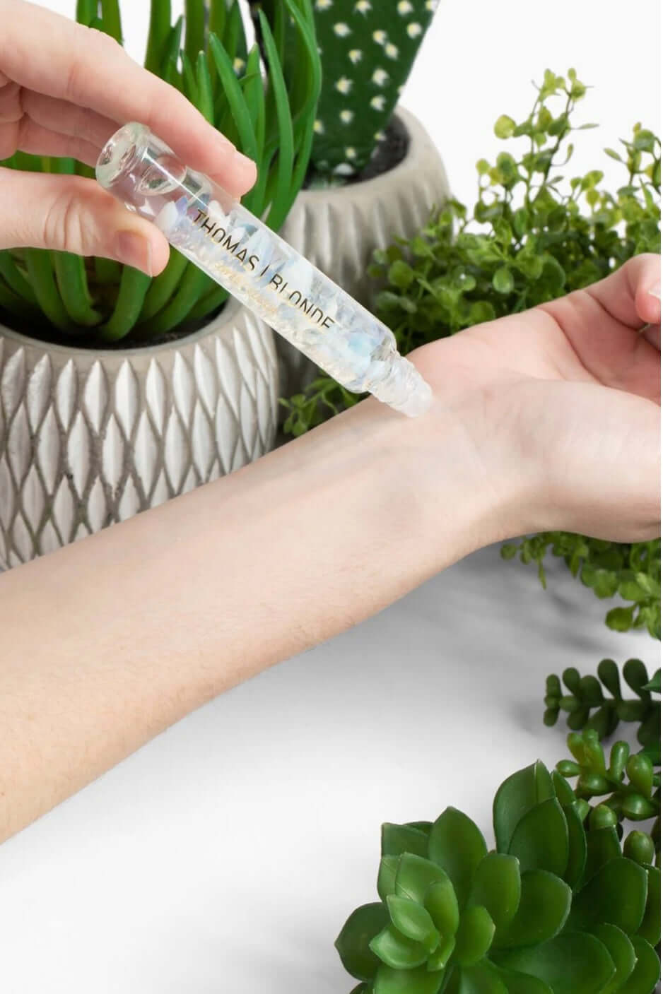 Joshua Tree High Roller Grab & Go Perfume Stick, Made in the USA - Cotton & Cashmere
