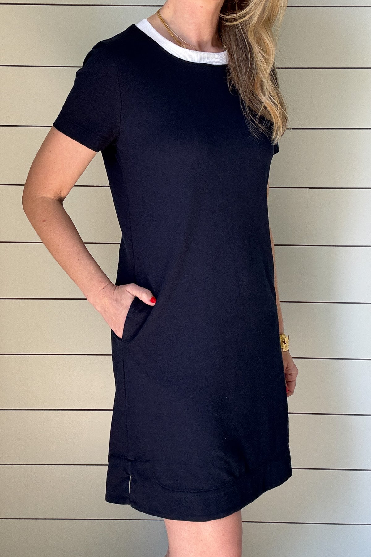 Understated, classic and comfortable. This crew neck dress offers a relaxed fit, short sleeves, in a buttery soft cotton blend with just the right amount of stretch.