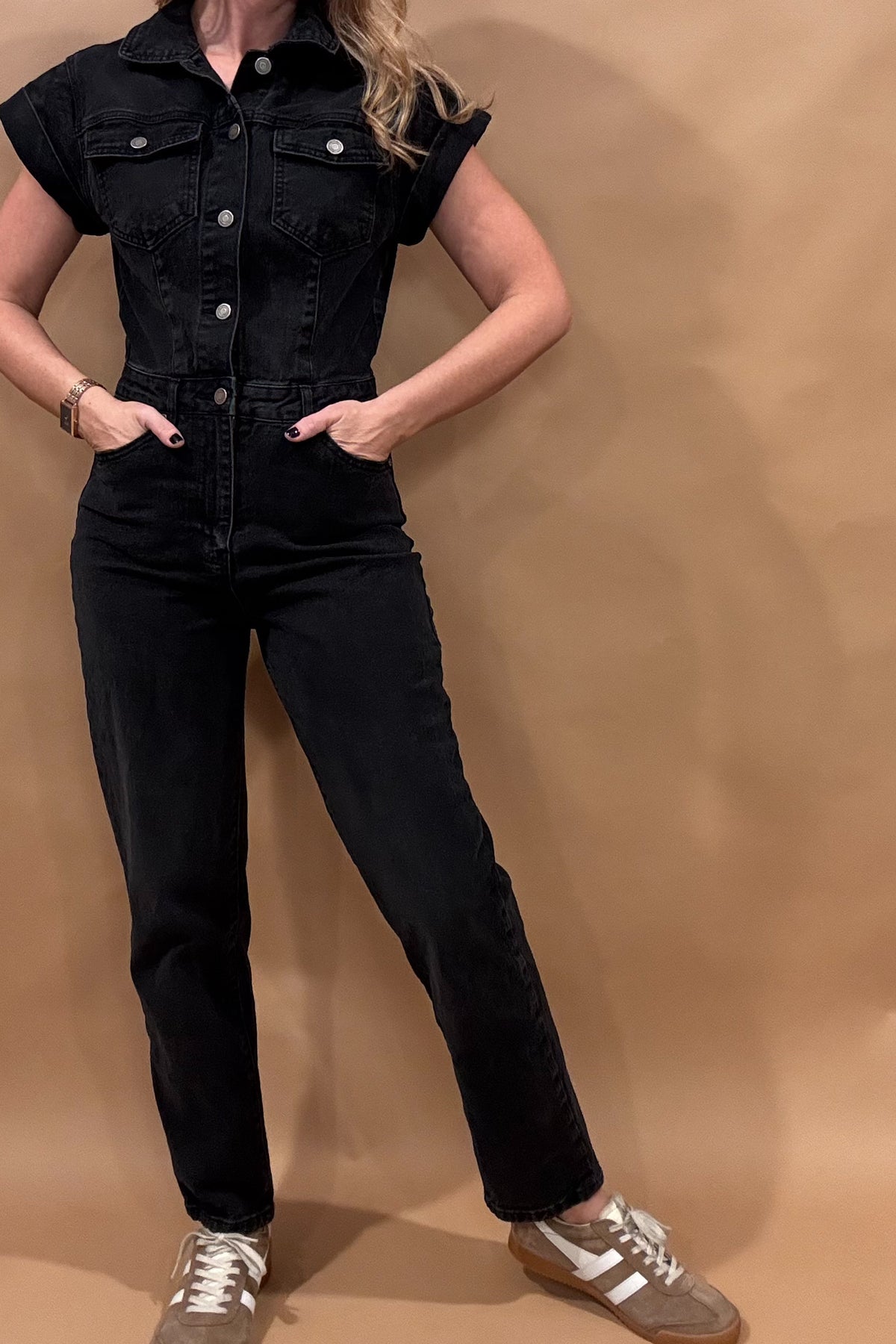 Black Short sleeve Rolled Sleeve Jumpsuit