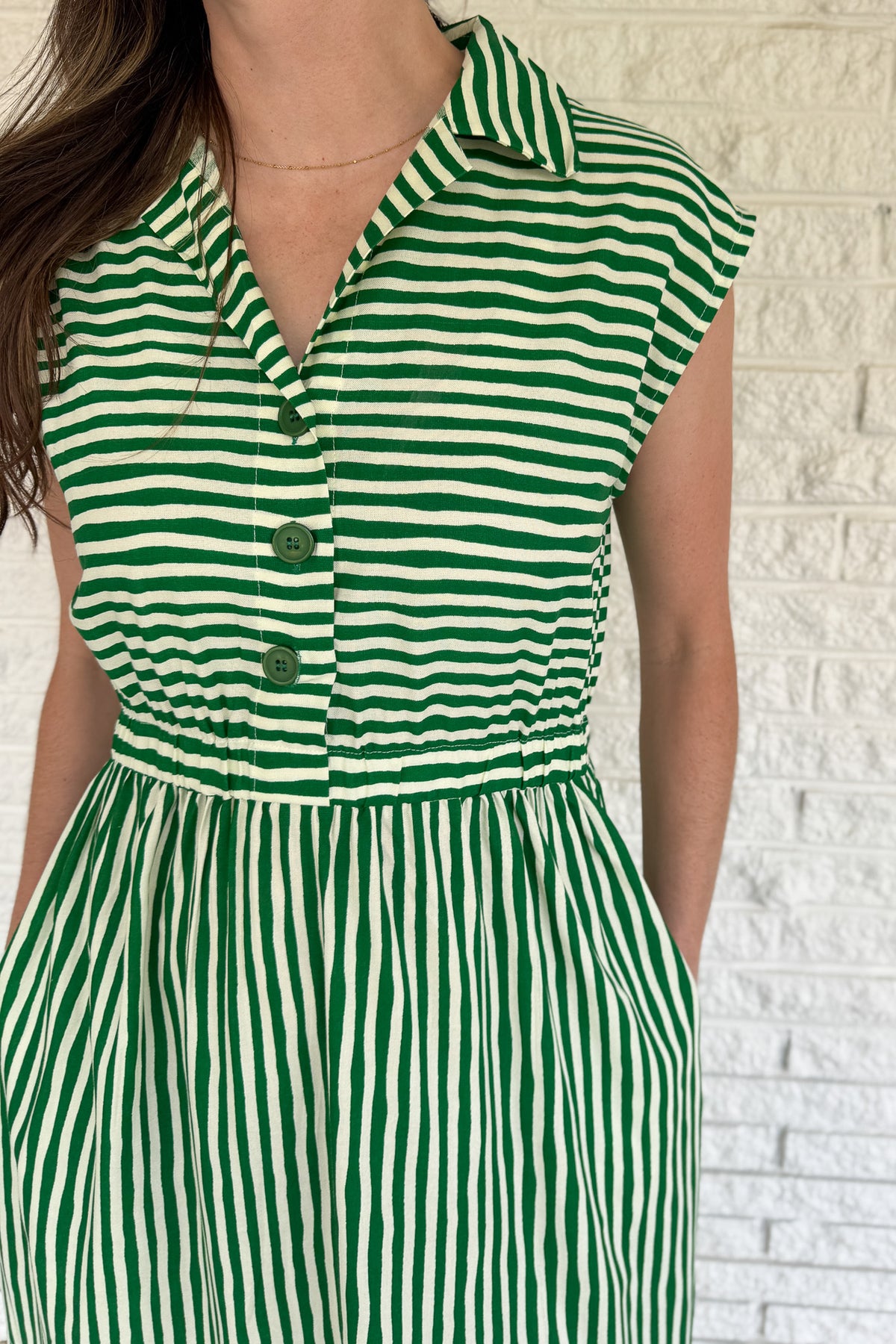 woman wearing effortless cotton outfit Blanco Texas boutique style