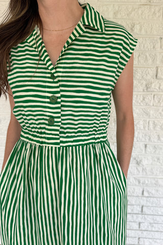 woman wearing effortless cotton outfit Blanco Texas boutique style