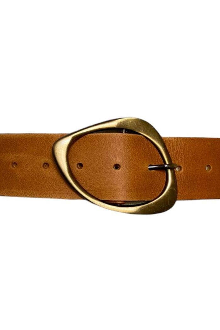 Elevate your look with this timeless leather belt. Designed from premium leather, it features a distinctive buckle that adds a stylish edge to any outfit. Available in rich cognac, it pairs perfectly with both casual and dressy styles.