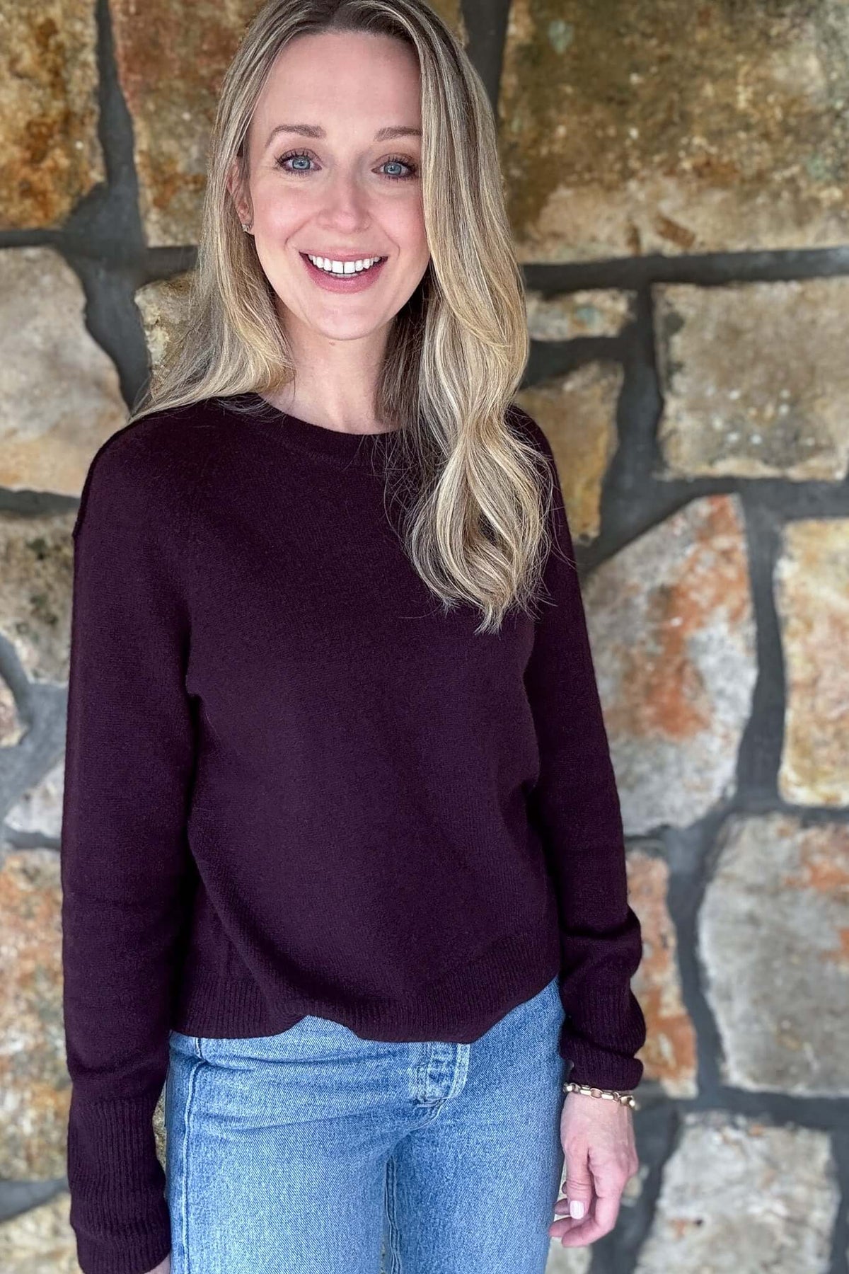 Wrap yourself in luxury with the Sloan Pullover, made from 100% cashmere. This roomy sweater fits like a dream and feels heavenly against your skin. Featuring fashioning details and a lightweight crewneck, it's an essential addition to any wardrobe. Elevate your style and comfort with Sloan.