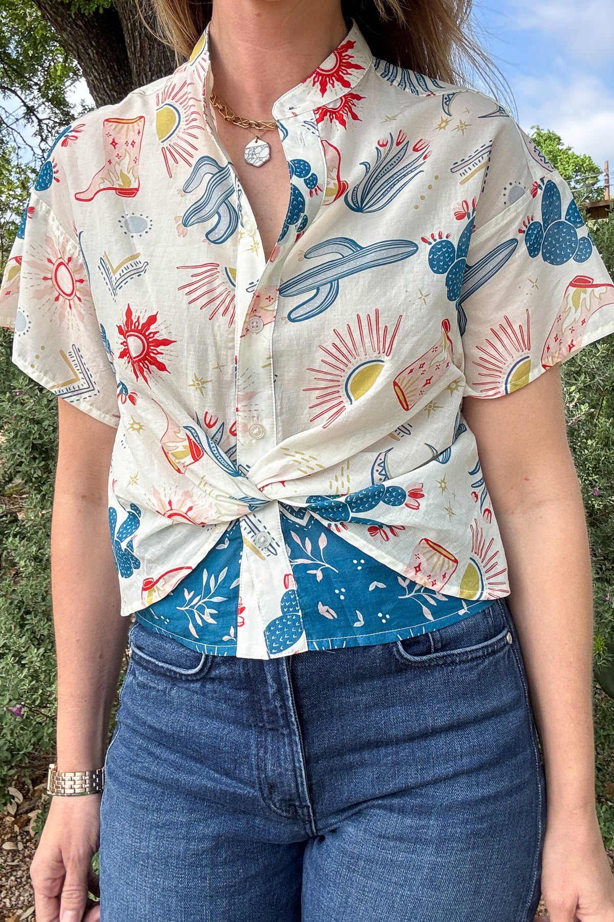 women’s fashion near me Blanco TX, boutique clothing Texas, fitted cotton tee women, retro inspired top, cap sleeve knit shirt, classic everyday style, sustainable style clothing, easy outfit ideas, ships from our warehouse in Texas