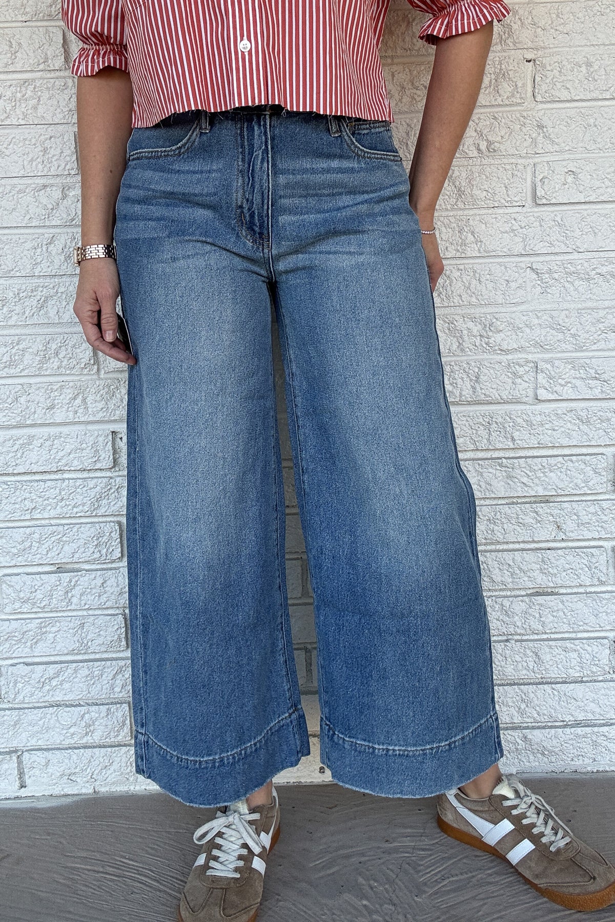 A high-rise jean with a way-wide leg and ankle-length cut. Sculpted through the seat with a balanced, height-giving flare. Super soft, lightweight, and easy to wear every day!