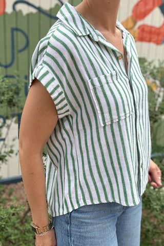 effortless clothing, casual button up blouse, spring summer tops, breathable fabrics, lightweight linen top, everyday wardrobe staples, comfortable women’s fashion, boutique style clothing