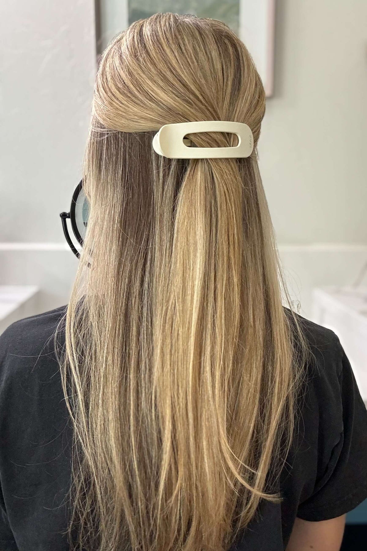 These clips are extra big, and can hold all your back without creasing it. They are unique, sturdy, and so stylish. ALSO added bonus that they are flat, so you can pull your hair back in a 'claw style' and still be able to lay your head on the headrest when you drive, or lay down flat without it hurting your head!&nbsp;