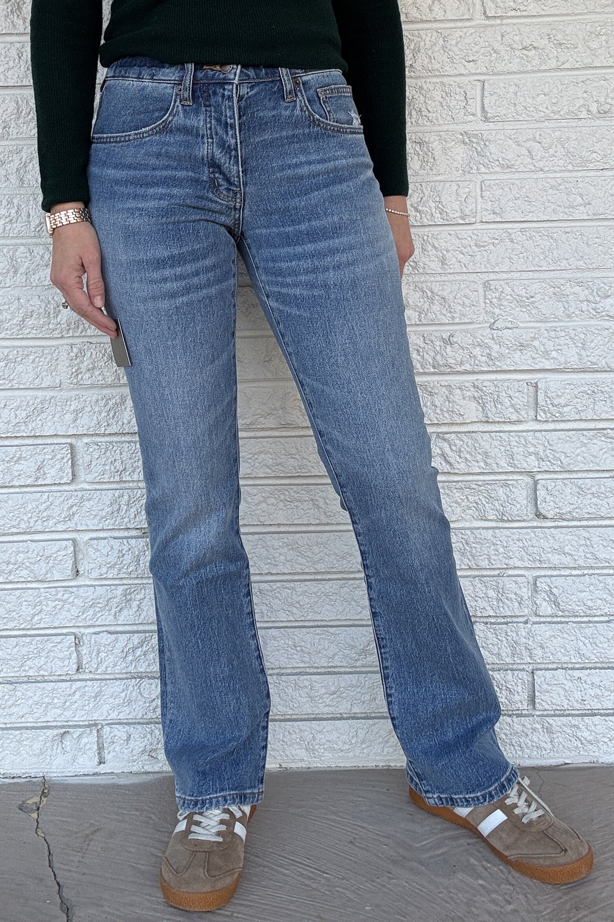 A classic mid-rise bootcut with a relaxed fit and button fly. Clean lines, finished hem, and an easy feel that works every day. Sustainably made with soft recycled cotton and a touch of stretch for comfort!