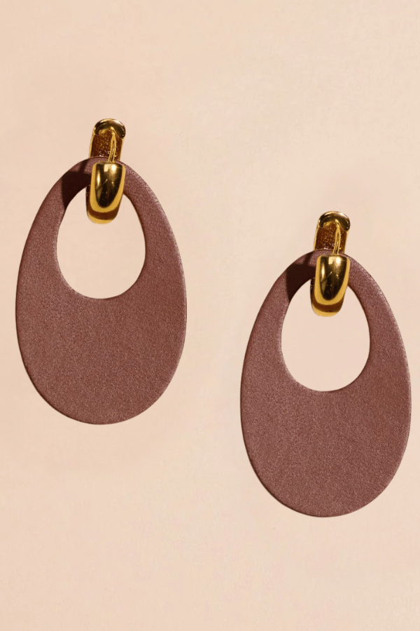statement drop earrings, oval drop earrings, sculptural earrings, cutout earrings, gold huggie earrings, silver huggie earrings, waterproof earrings, PVD plated jewelry, interchangeable earrings, modern statement earrings, nickel free earrings, hypoallergenic earrings, women’s fashion jewelry, boutique earrings, effortless style accessories, Cotton & Cashmere boutique, Blanco Texas boutique, women’s jewelry online