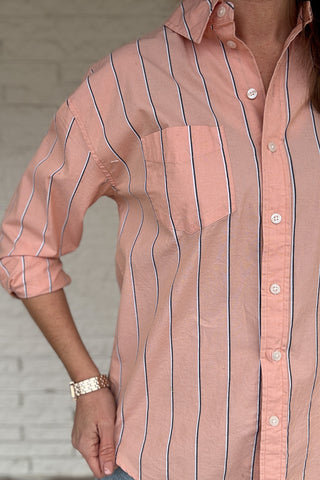 This striped button-down is an easy, everyday staple you’ll reach for on repeat. Made from breathable 100% cotton, it has a relaxed feel with a polished look that works tucked, tied, or worn open over a tee. The peach tone and vertical stripe keep it flattering and effortless from workdays to weekends.
Women's fashion boutique Blanco Texas Johnson City Texas