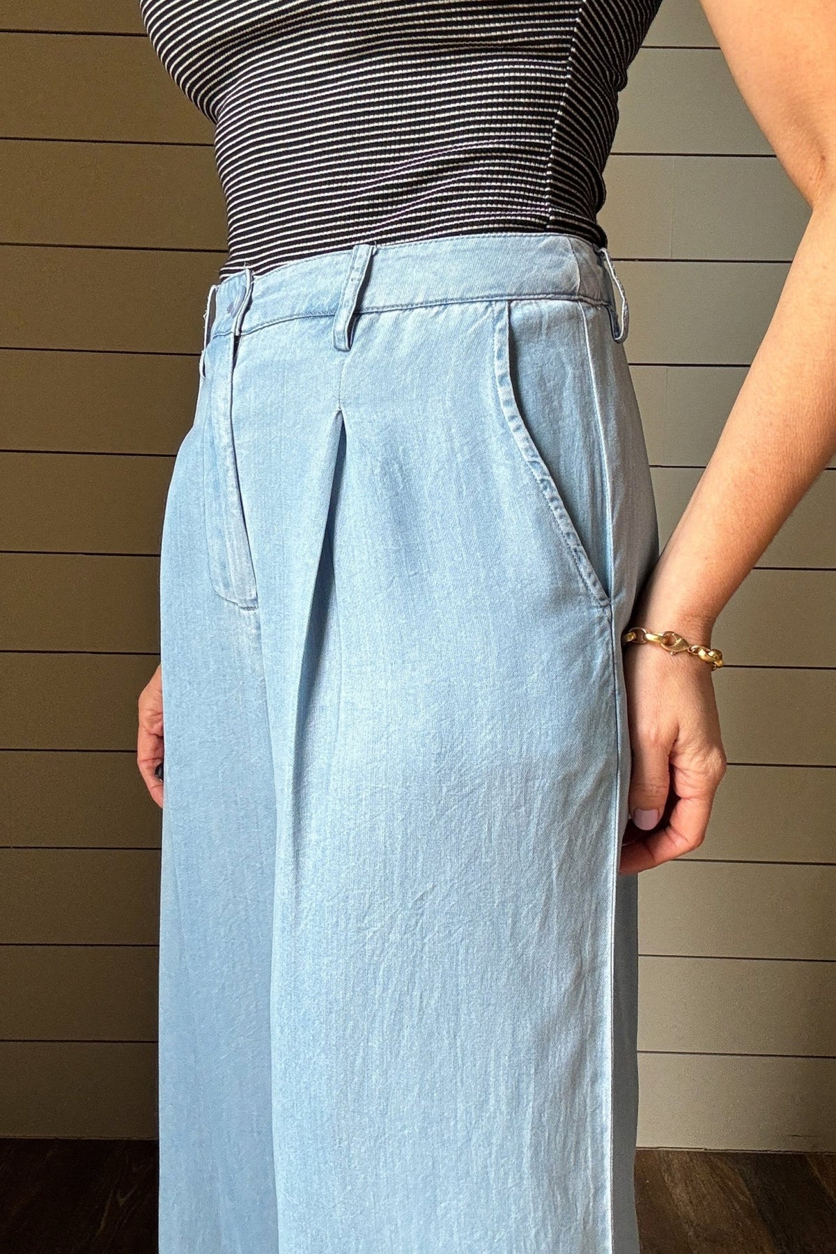 Pleated Light Blue Pant - Cotton & Cashmere