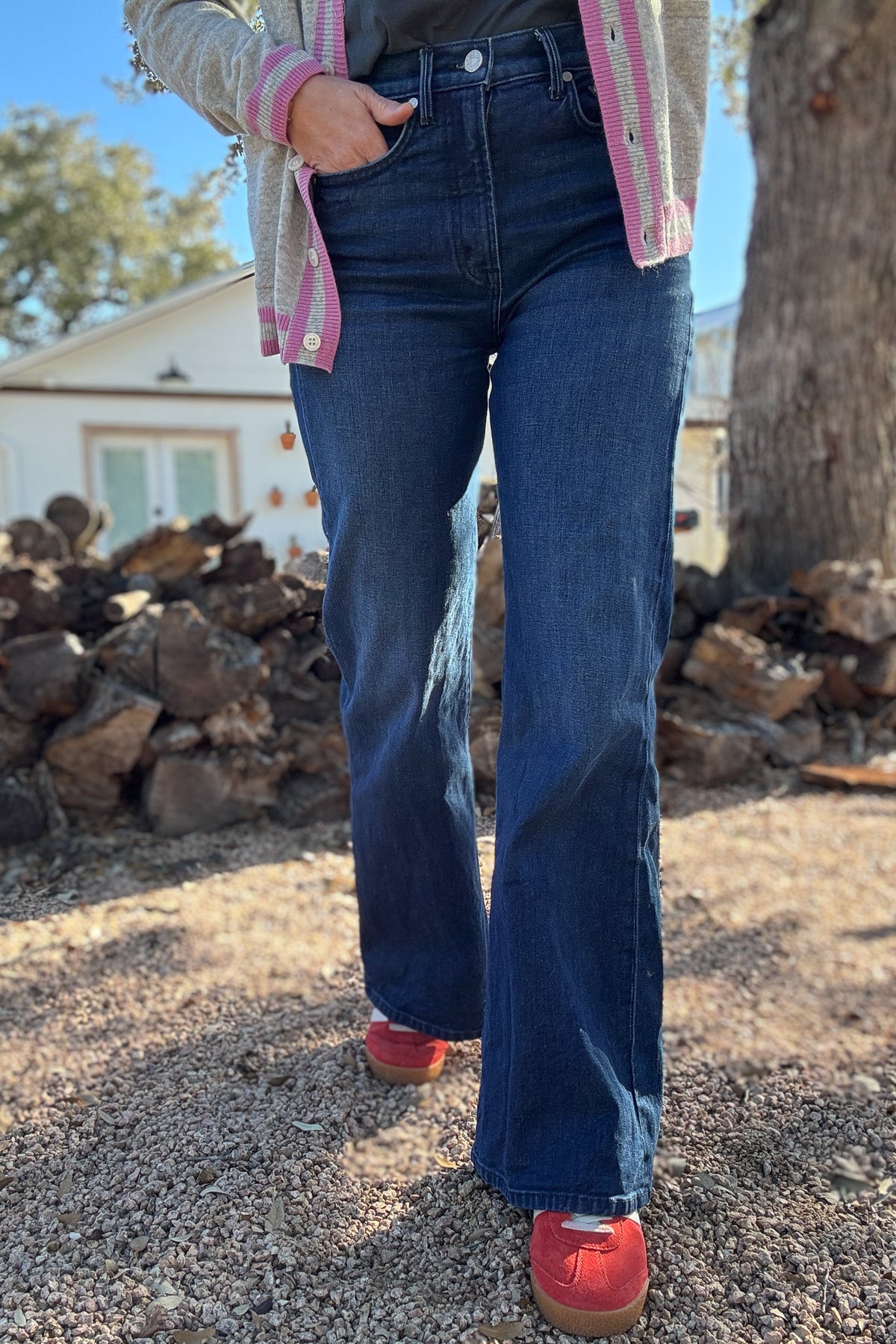 A clean, classic jean made from premium Italian cotton with a touch of stretch. Easy, flattering, and built for everyday wear!

A 11" rise gives a flatter high waist fit. These jeans have no distressing for a classic wash that is timeless, seasonless &amp; wearable day or night.&nbsp;