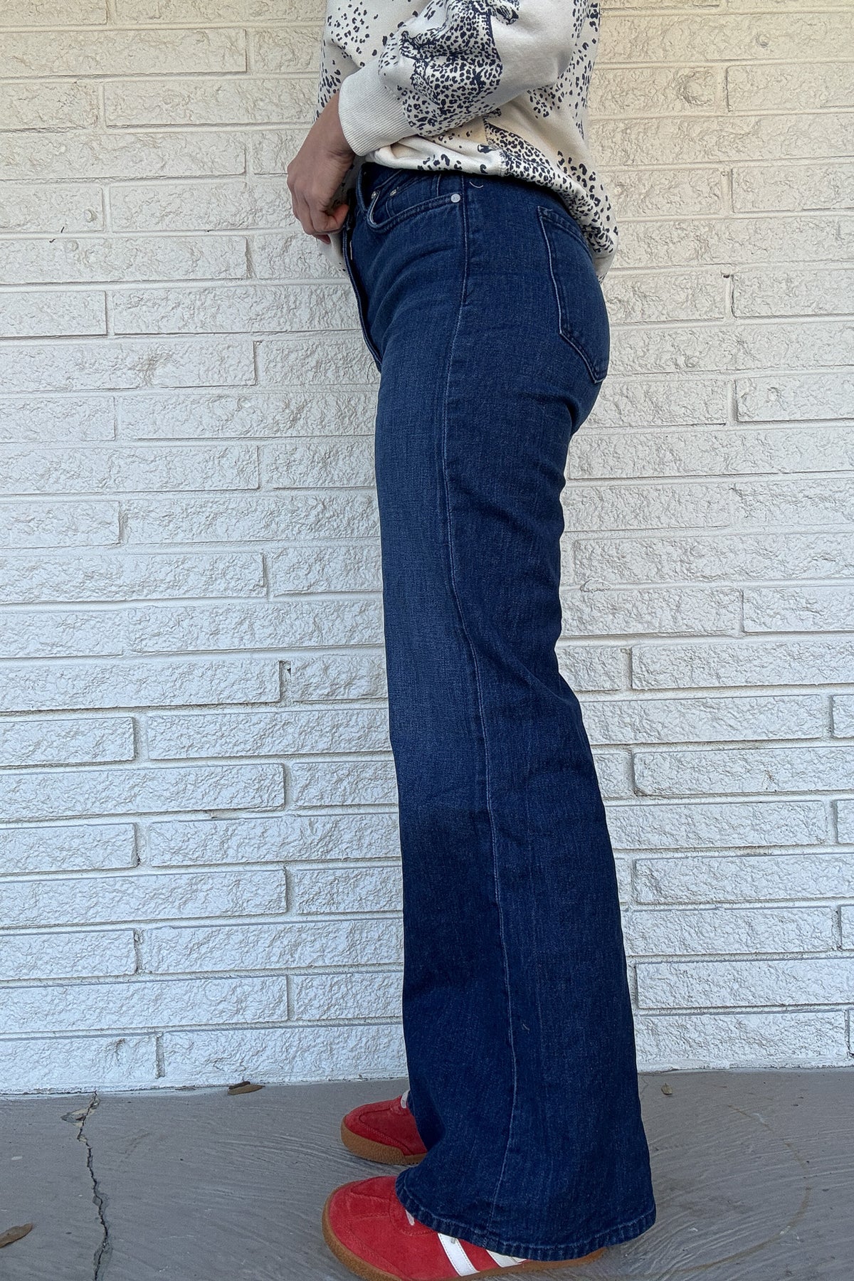 A clean, classic jean made from premium Italian cotton with a touch of stretch. Easy, flattering, and built for everyday wear!

A 11" rise gives a flatter high waist fit. These jeans have no distressing for a classic wash that is timeless, seasonless &amp; wearable day or night.&nbsp;