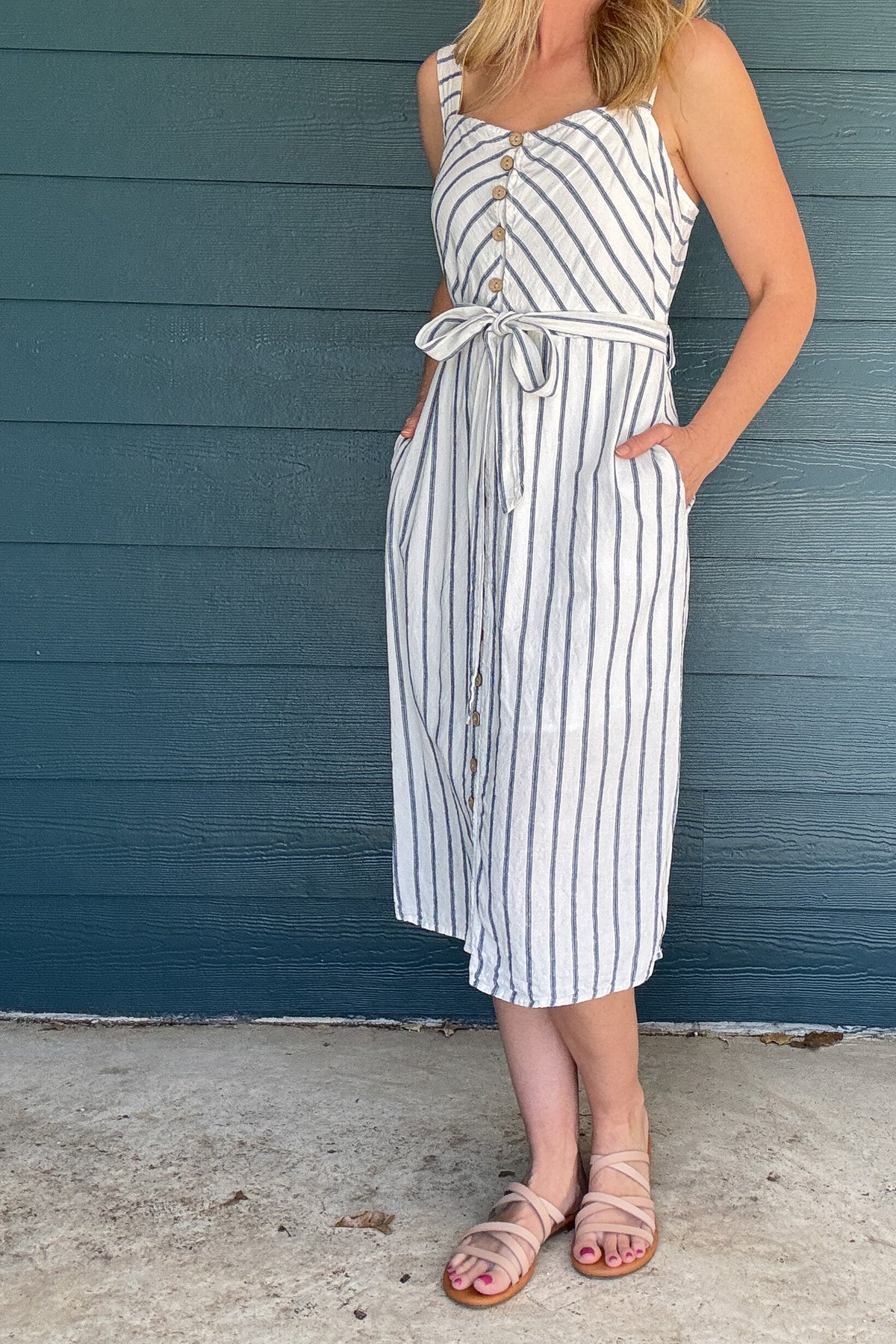 women’s boutique clothing, women’s clothing boutique, women’s fashion online, effortless style for women, quality women’s clothing, easy everyday style, casual chic women’s clothing, sustainable women’s fashion, ethical fashion, made in USA clothing, cotton clothing for women, natural fabric clothing, women’s clothing near me, clothing store near me, clothing store in Blanco TX, women’s boutique in Blanco Texas, Cotton and Cashmere Blanco Texas, Cotton & Cashmere women’s clothing, 