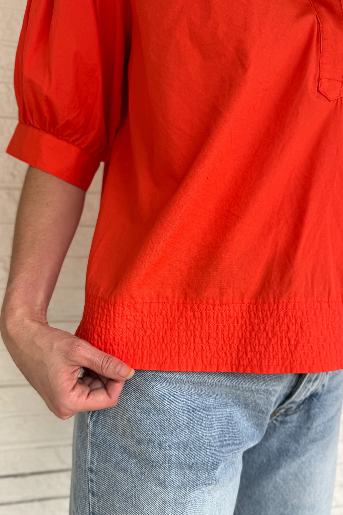 women’s statement top, bold cotton blouse, 100% cotton boutique clothing, shop Cotton & Cashmere online, women’s clothing Blanco Texas, women’s tops for work and weekend, effortless boutique style